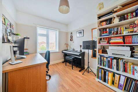 1392828-9-693ff84...