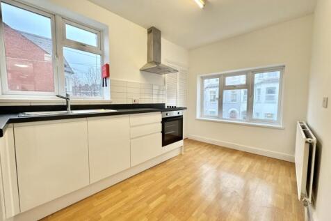 1 bedroom Flat