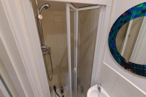 Bathroom (2)