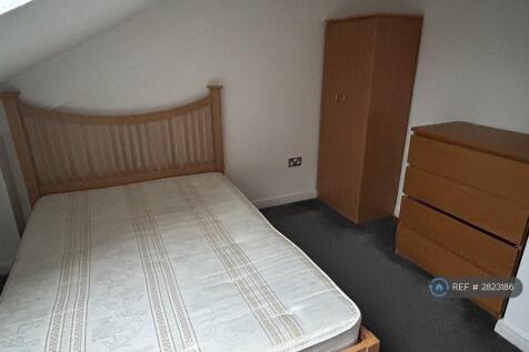 Bedroom 3 (Upstairs)