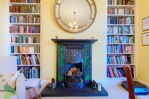 Dining Room Featu...