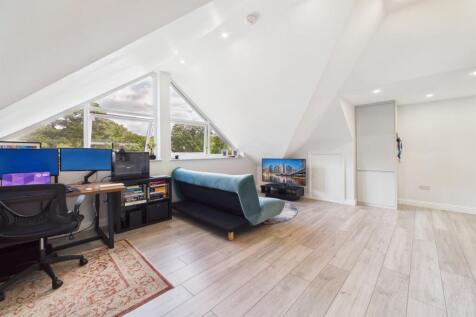 Living Room / Kitche