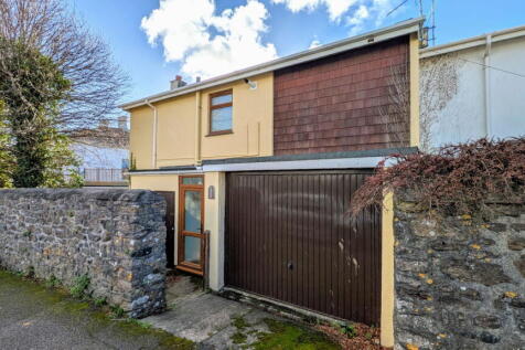 Penzance, TR18 - property photo