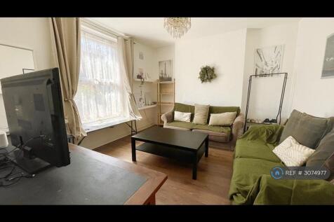 New Cross Road, London, SE14 photo 3