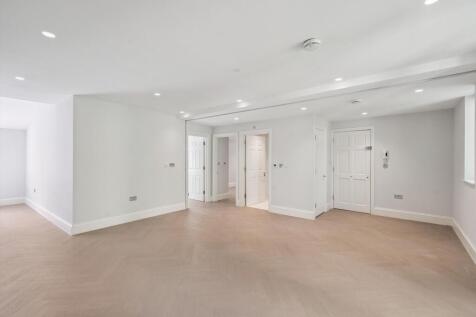 2-bed flat on Milmans Street, Chelsea SW10, £4,000/mo