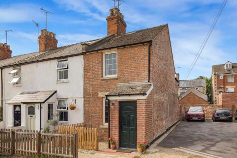 Lechlade, GL7 - property photo