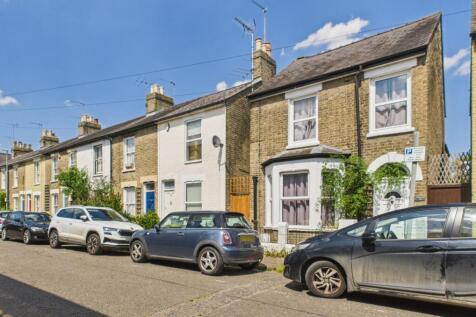 CAM02545G0-PR0440-STILL018