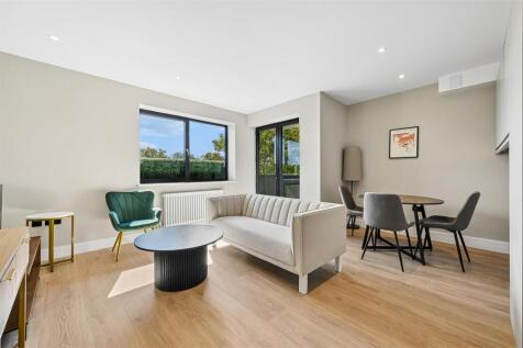 Living Room.jpg