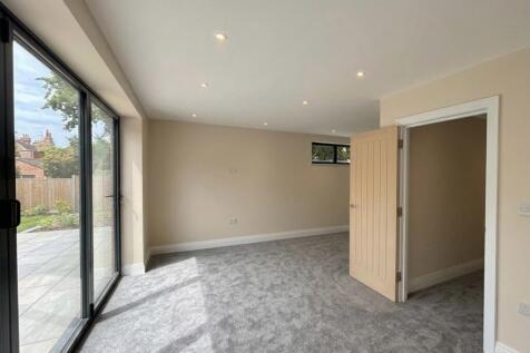 Cricklade Avenue, Lambeth, London photo 5