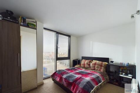 CAM03394G0-PR0203...