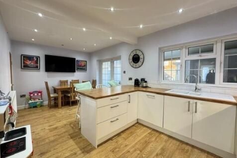 Cherwell Crescent, Millbrook, Southampton photo 5