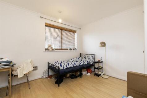 Flat 4 St.Mary Le Park Court -9.jpg