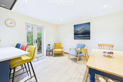 Kitchen/Dining Ro...