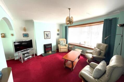 Lounge 1.jpg