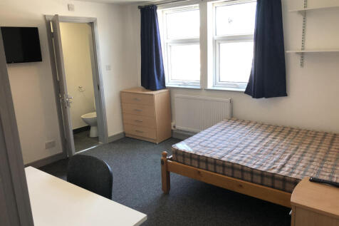 Flat 2 - 4 Hobson Road, Selly Park, West Midlands, B29 photo 5
