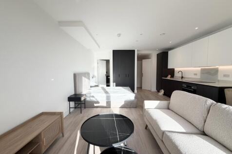 Monterrey House, Everdene Path, Acton, Ealing photo 4