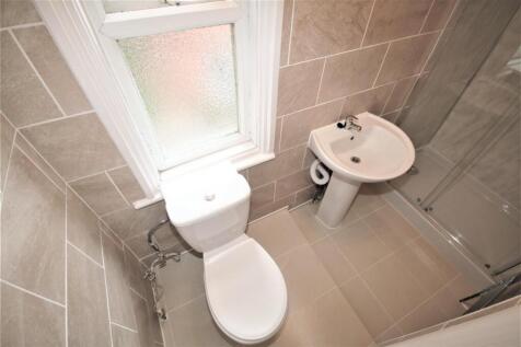 Family Showeroom b.JPG