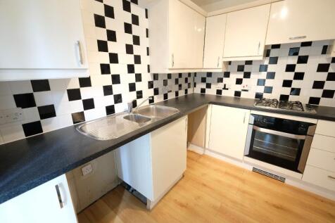 Admiralty Way, Marchwood, Southampton, SO40 4AQ photo 4