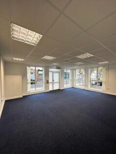 Commercial Development to rent Image 5