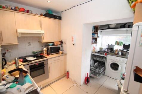 Woodville Road, Cardiff photo 4