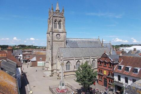 St Thomas Square within walking distance