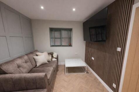 Newly Renovated - 4 Bedroom Property