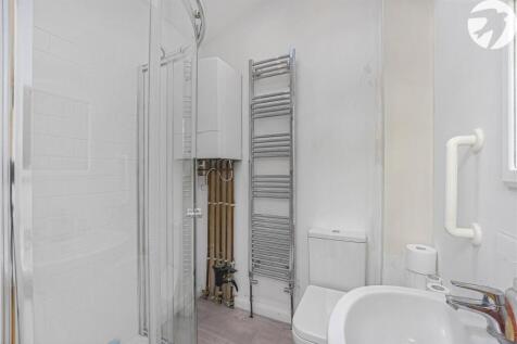 Ground Flr Shower Rm