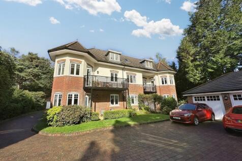Ferndown, BH22 - property photo