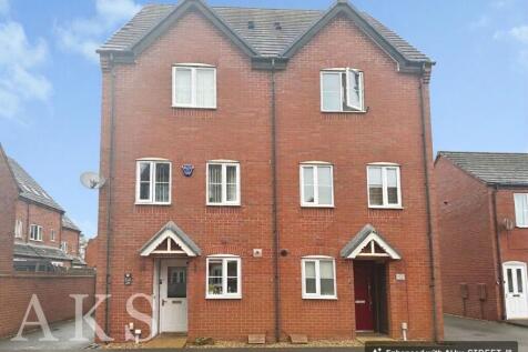 4 Bedroom Semi-Detached in DE65 5BH