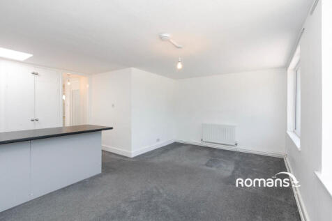Ribble Place, Farnborough, GU14 photo 3