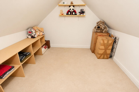 Attic bedroom2 edit.png