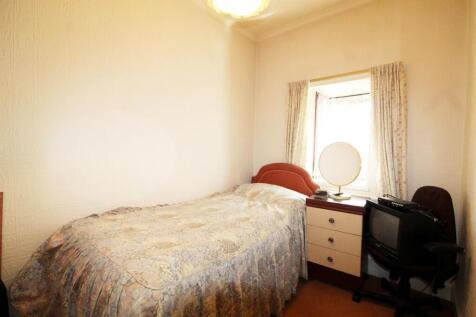 Bedroom 3 e.jpg
