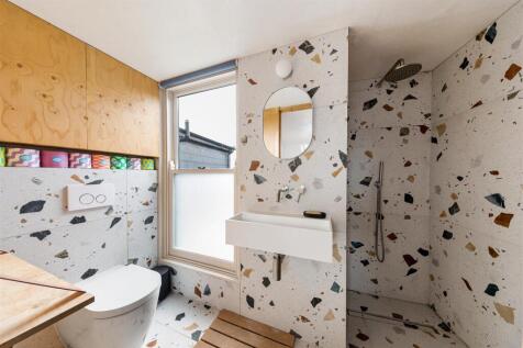 Wellington Road, E17