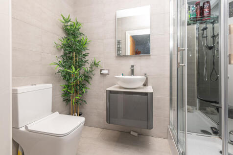 45 - 10 Bradfield...