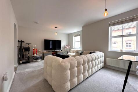 Living Space 762