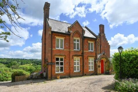 Haywards Heath, RH17 - property photo