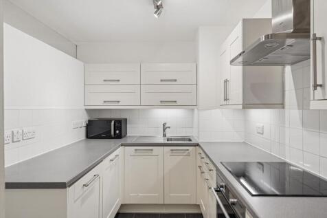 Kensington Place, London W8 photo 3