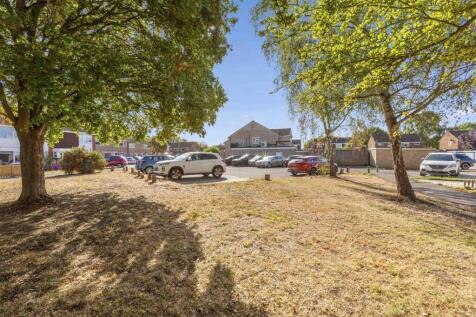16 Ditchingham Close, HP19 7SA (LOW RES)-13.jpg