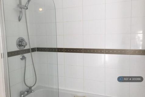 Bath With Shower. 