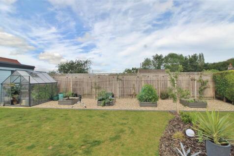 REAR GARDEN -