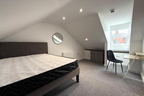 Bedroom 5.jpeg