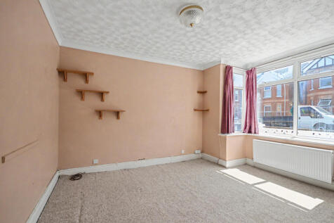 28 Portland Road, Bournemouth, BH9 1NQ