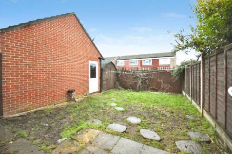 Foskett Way, Aylesbury, Buckinghamshire, HP21 photo 4