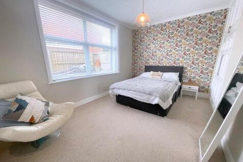 Sutton Road, BN25 photo 4