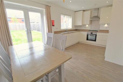 Jubilee Way, Bishops Tachbrook, Leamington Spa, Warwickshire, CV33 photo 4