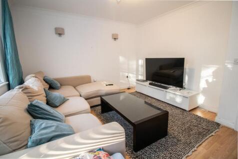 Threipland Drive, Birchgrove photo 5