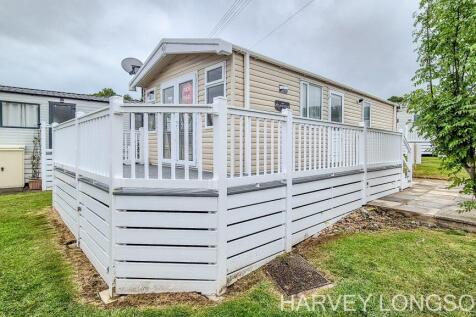 Swift Atlantique holiday home with wraparound deck
