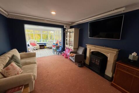 Lounge 1