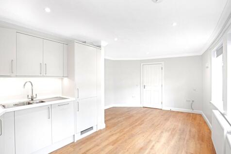 2 lounge angle 1.jpg