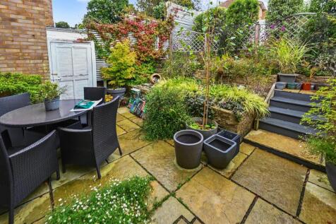 24 COURTHOPE ROAD (14).jpg